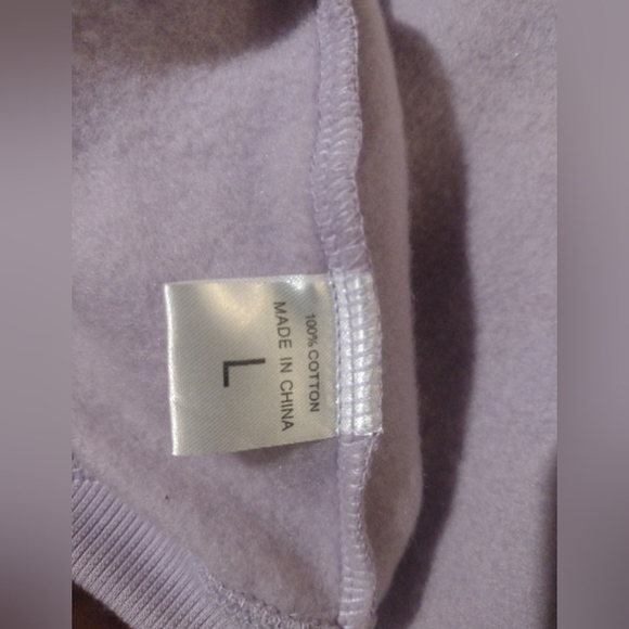 Ichoue dog size large purple zip up hoodie for French bulldogs. - Picture 5 of 5